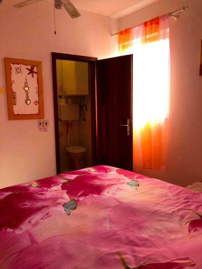 Guest House San Nikola Stari Grad  Buitenkant foto