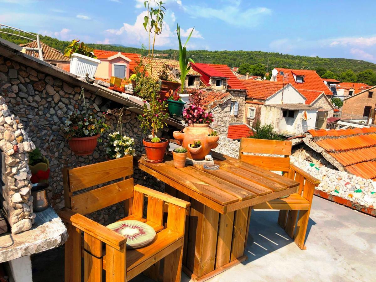 Guest House San Nikola Stari Grad  Buitenkant foto