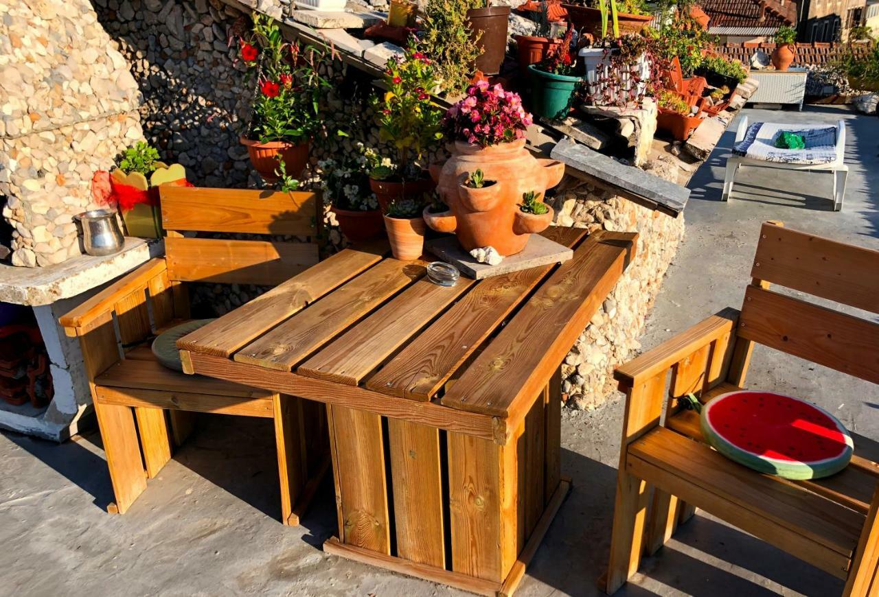 Guest House San Nikola Stari Grad  Buitenkant foto
